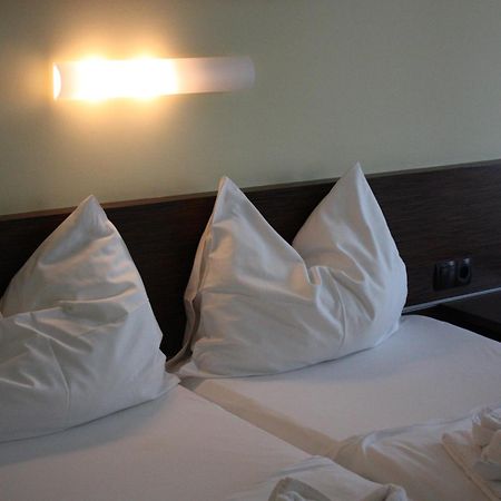 Parkhotel Eisenstadt Bagian luar foto
