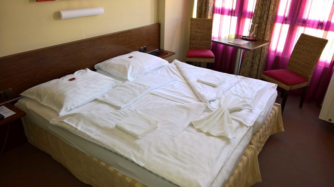 Parkhotel Eisenstadt Bagian luar foto